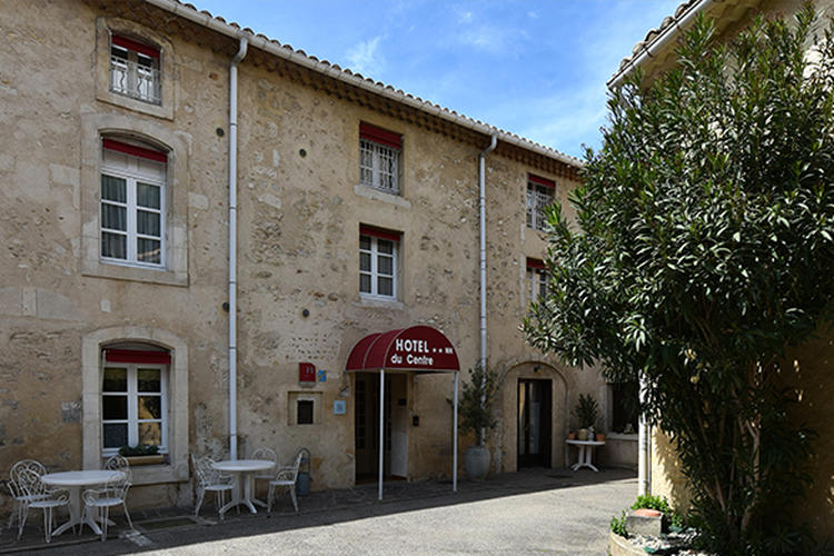 Hôtel du Centre, Pierrelatte, Provence, Chambres à paritr de 52 €